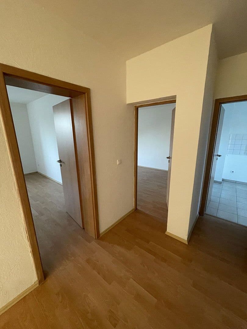 Prenájom bytu 3-izbový 80 m², Bismarckstraße 264, Gelsenkirchen, Severné Porýnie - Westfálsko Prenájom bytu 3-izbový 80 m², Bismarckstraße 264, Gelsenkirchen, Severné Porýnie - Westfálsko