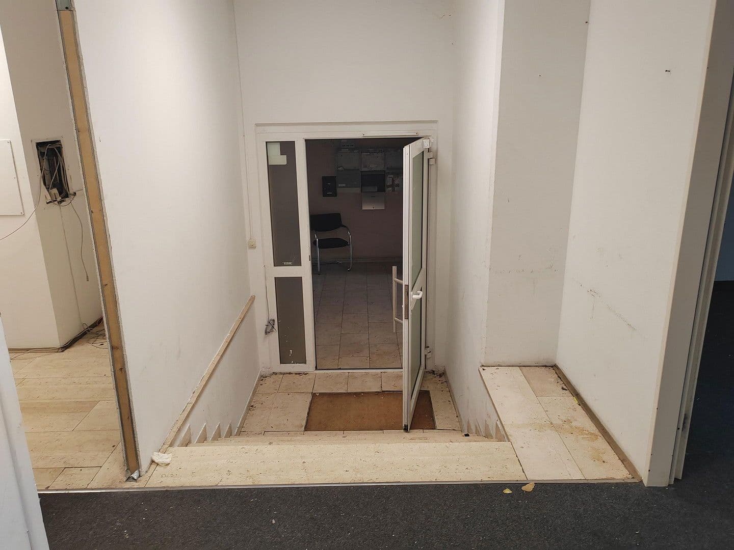 Prenájom kancelárie 156 m², München, Bavorsko Prenájom kancelárie 156 m², München, Bavorsko