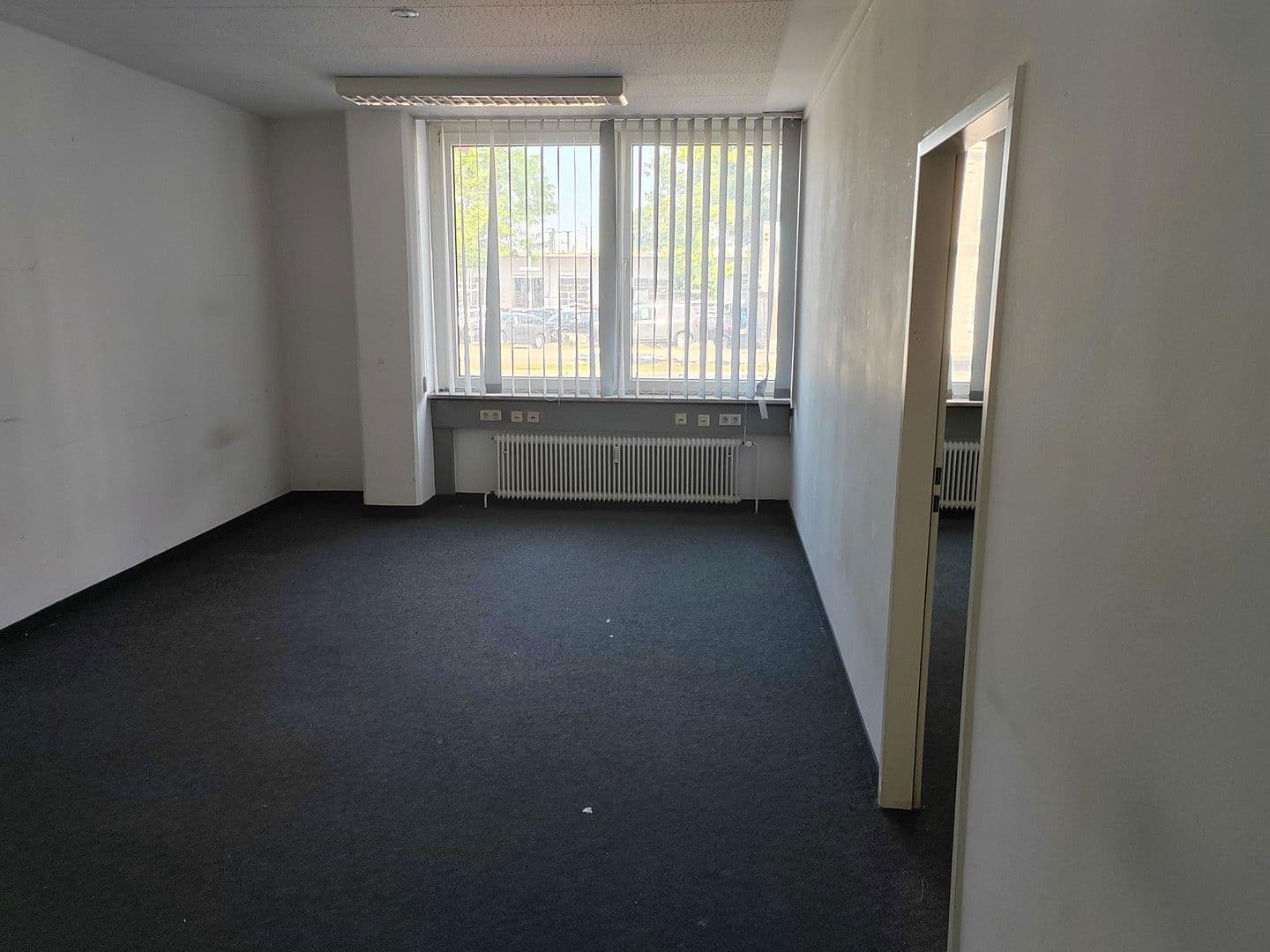 Prenájom kancelárie 156 m², München, Bavorsko Prenájom kancelárie 156 m², München, Bavorsko