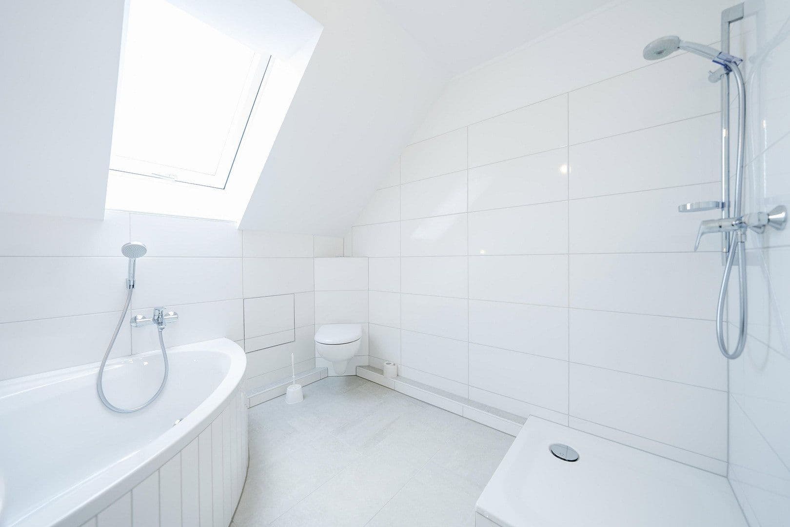 Predaj domu 142 m², pozemek 261 m², Lanzengasse 2b, Pforzheim, Bádensko-Wurttembersko Predaj domu 142 m², pozemek 261 m², Lanzengasse 2b, Pforzheim, Bádensko-Wurttembersko