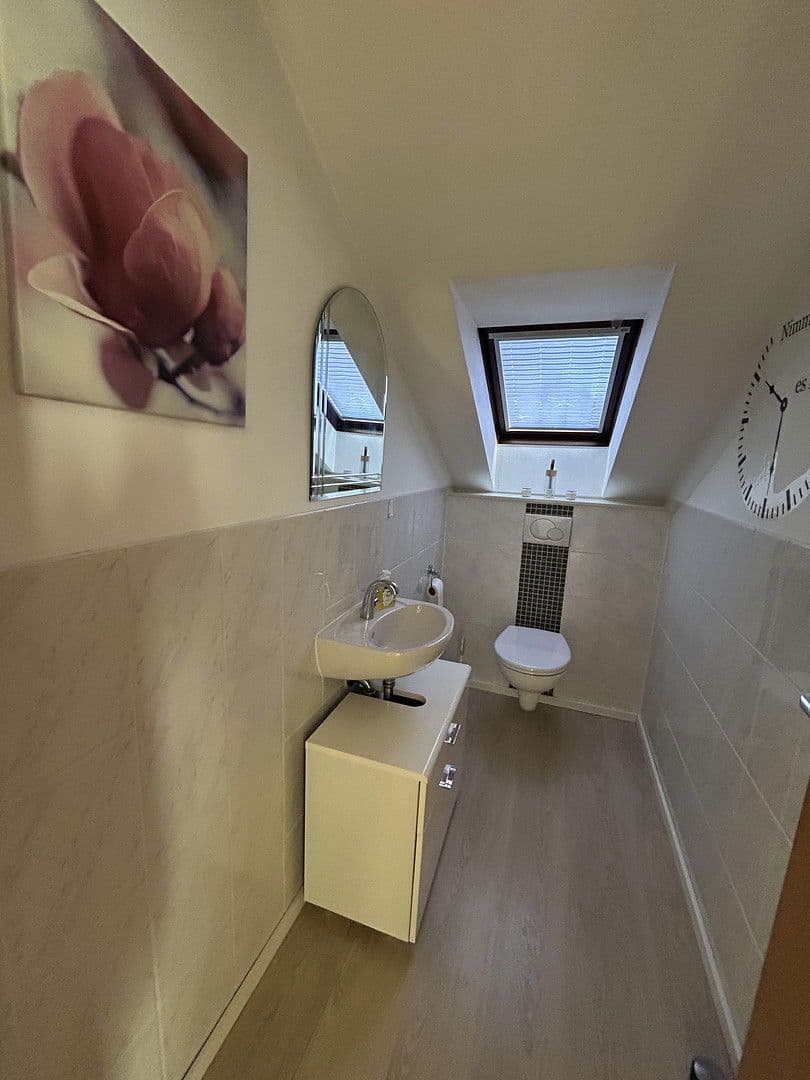 Predaj bytu 4-izbový 100 m², Sinsheim, Bádensko-Wurttembersko Predaj bytu 4-izbový 100 m², Sinsheim, Bádensko-Wurttembersko