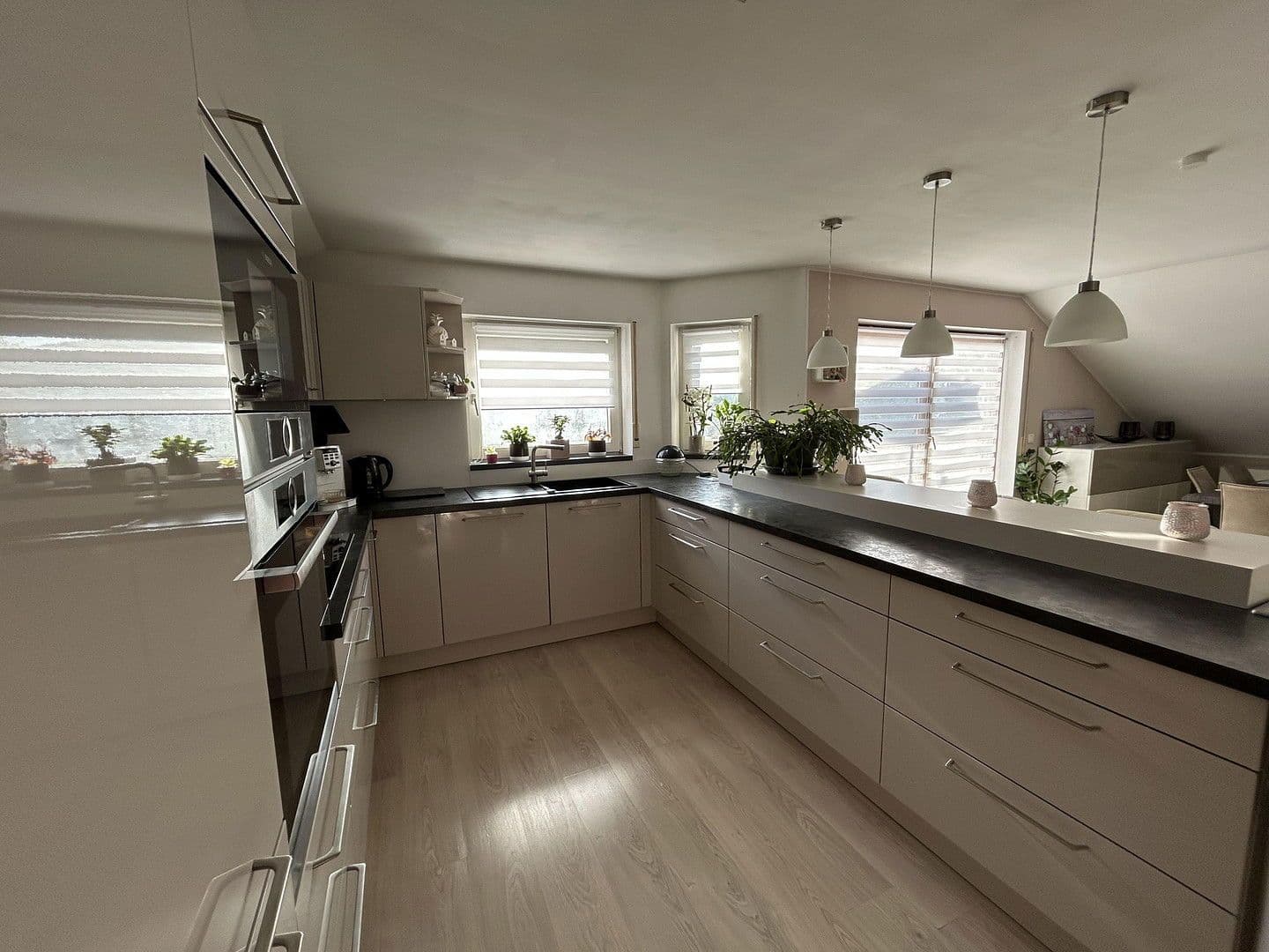 Predaj bytu 4-izbový 100 m², Sinsheim, Bádensko-Wurttembersko Predaj bytu 4-izbový 100 m², Sinsheim, Bádensko-Wurttembersko