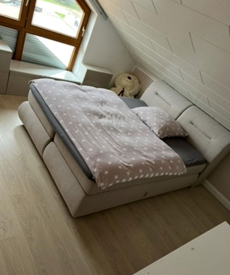 Predaj bytu 4-izbový 100 m², Sinsheim, Bádensko-Wurttembersko Predaj bytu 4-izbový 100 m², Sinsheim, Bádensko-Wurttembersko