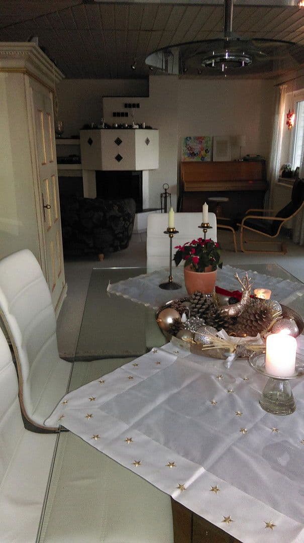 Predaj domu 206 m², pozemek 650 m², Leonberg, Bádensko-Wurttembersko Predaj domu 206 m², pozemek 650 m², Leonberg, Bádensko-Wurttembersko