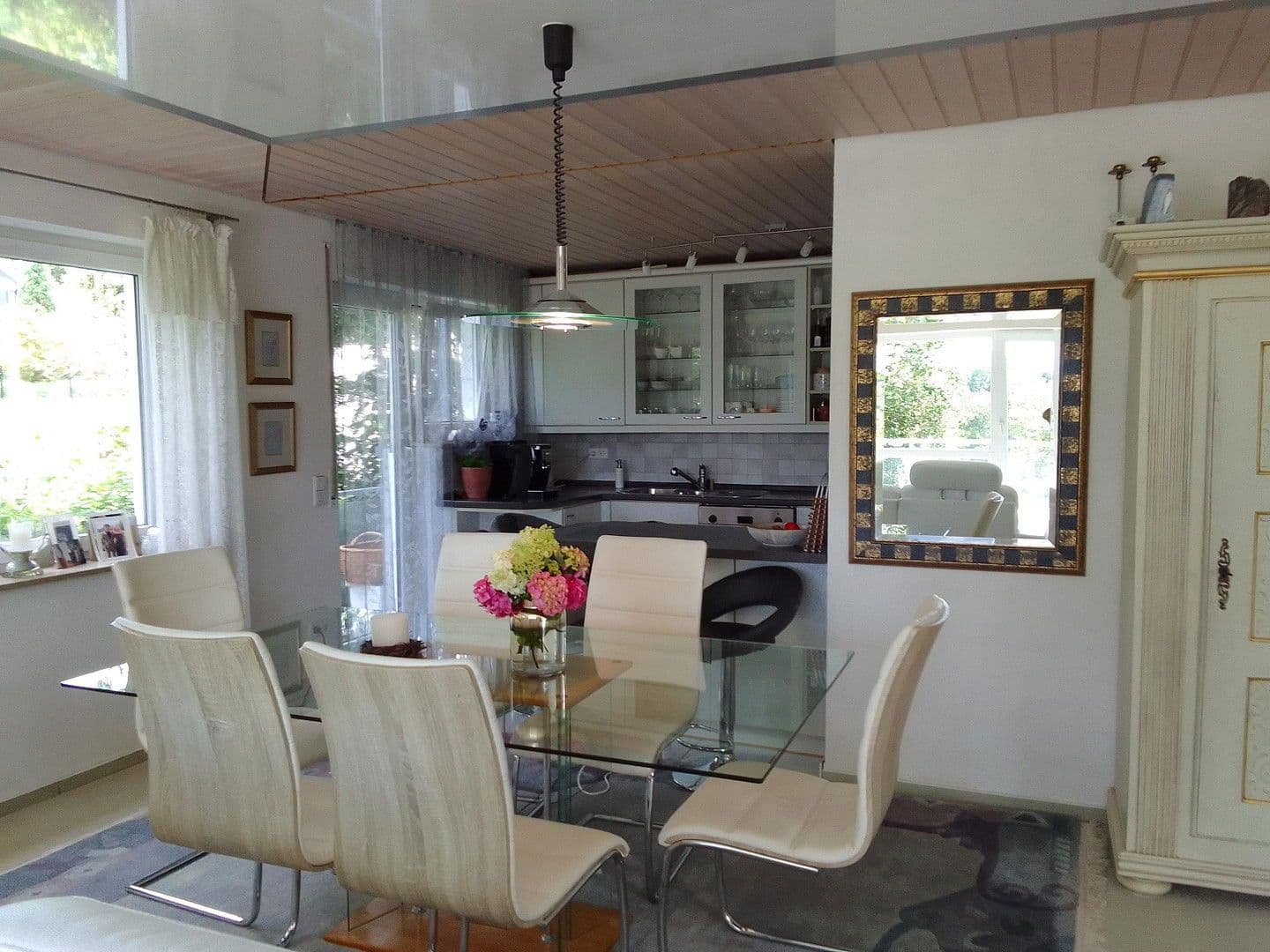 Predaj domu 206 m², pozemek 650 m², Leonberg, Bádensko-Wurttembersko Predaj domu 206 m², pozemek 650 m², Leonberg, Bádensko-Wurttembersko