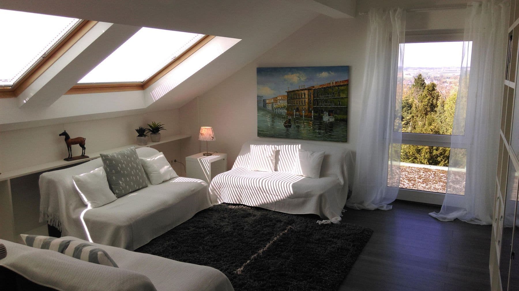 Predaj domu 206 m², pozemek 650 m², Leonberg, Bádensko-Wurttembersko Predaj domu 206 m², pozemek 650 m², Leonberg, Bádensko-Wurttembersko