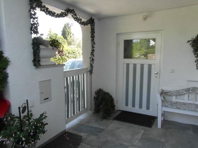 Predaj domu 255 m², pozemek 502 m², Starnberg, Bavorsko Predaj domu 255 m², pozemek 502 m², Starnberg, Bavorsko