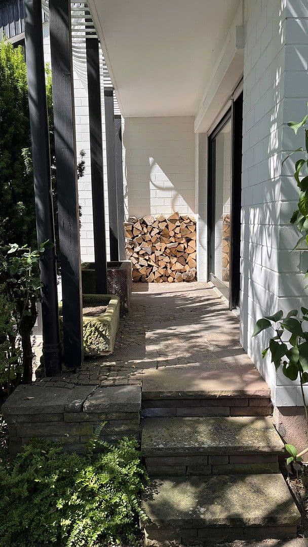 Prenájom domu 240 m², pozemek 450 m², Bad Homburg vor der Höhe, Hesensko Prenájom domu 240 m², pozemek 450 m², Bad Homburg vor der Höhe, Hesensko