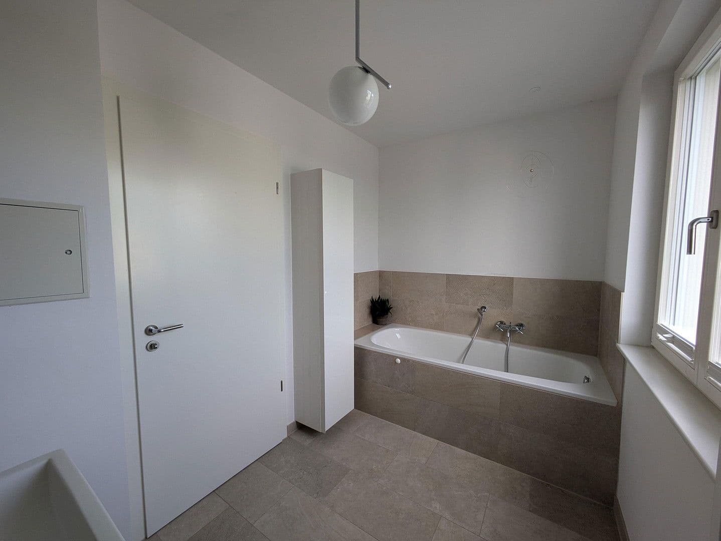 Prenájom bytu 3-izbový 129 m², Am Nikolaiquartier 7A, Potsdam, Brandenbursko Prenájom bytu 3-izbový 129 m², Am Nikolaiquartier 7A, Potsdam, Brandenbursko