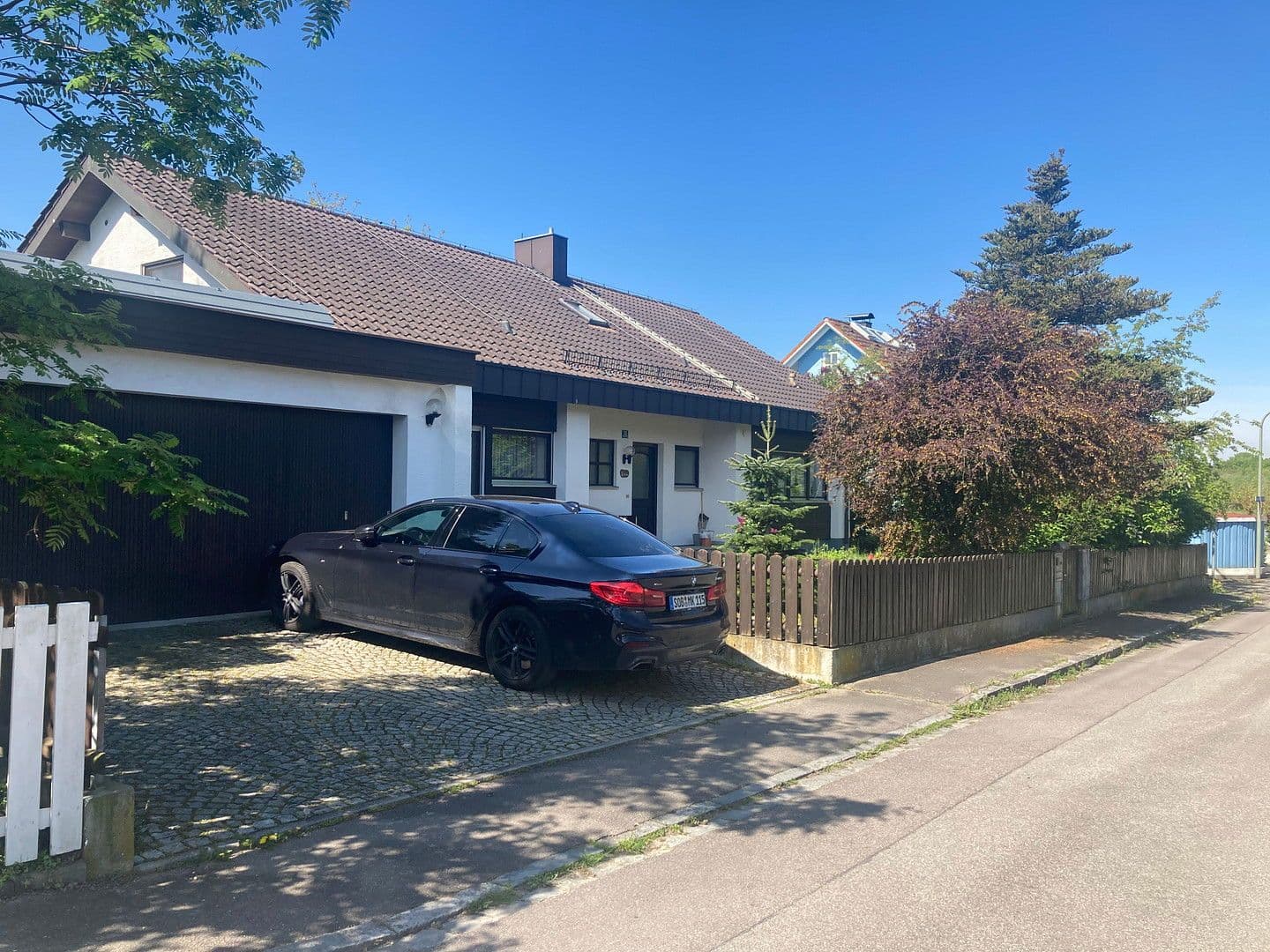 Predaj domu 213 m², pozemek 1.193 m², Jägersteig 11, Schrobenhausen, Bavorsko Predaj domu 213 m², pozemek 1.193 m², Jägersteig 11, Schrobenhausen, Bavorsko