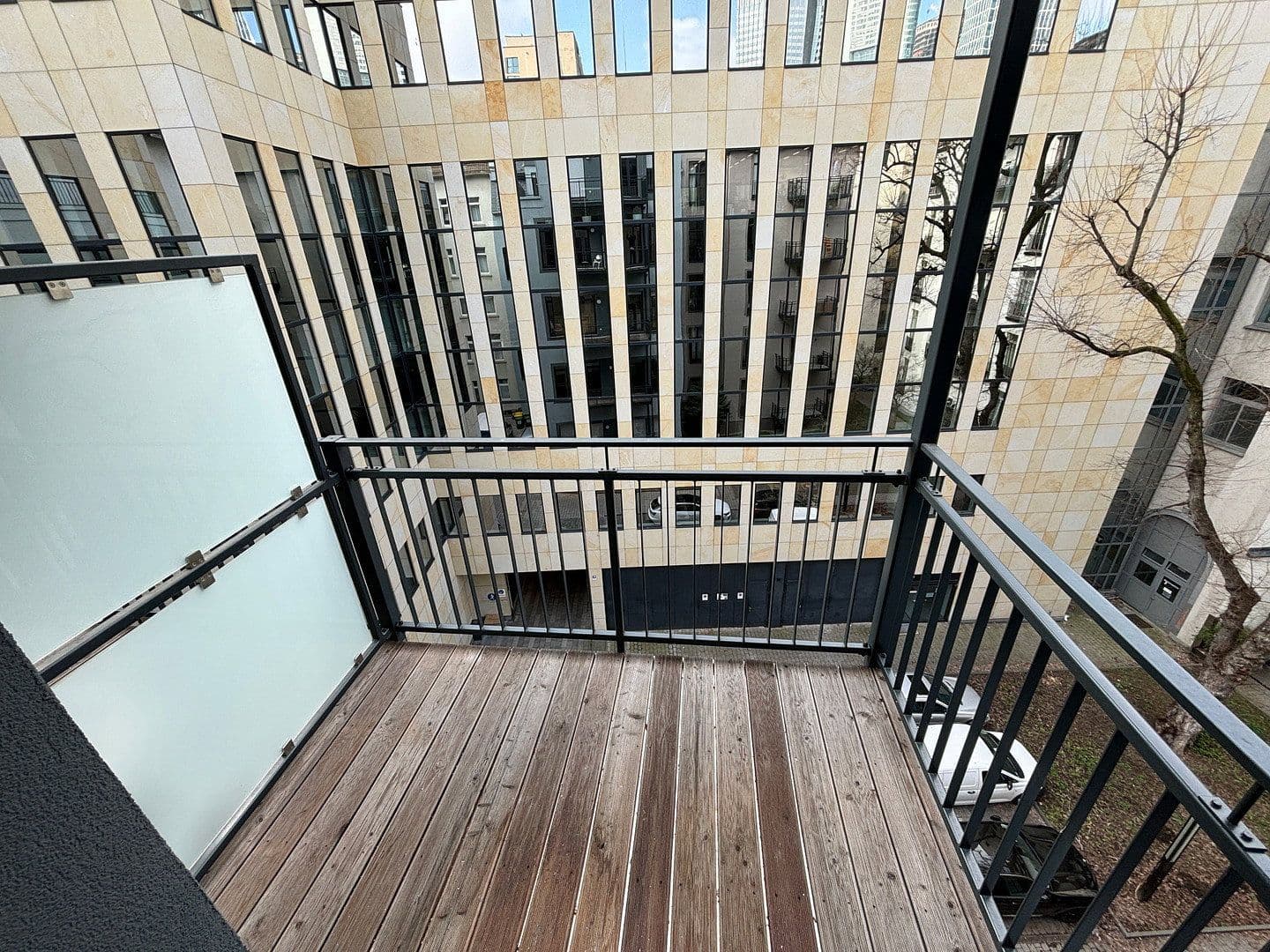 Prenájom bytu 2-izbový 77 m², Mainluststraße 13, Frankfurt am Main, Hesensko Prenájom bytu 2-izbový 77 m², Mainluststraße 13, Frankfurt am Main, Hesensko