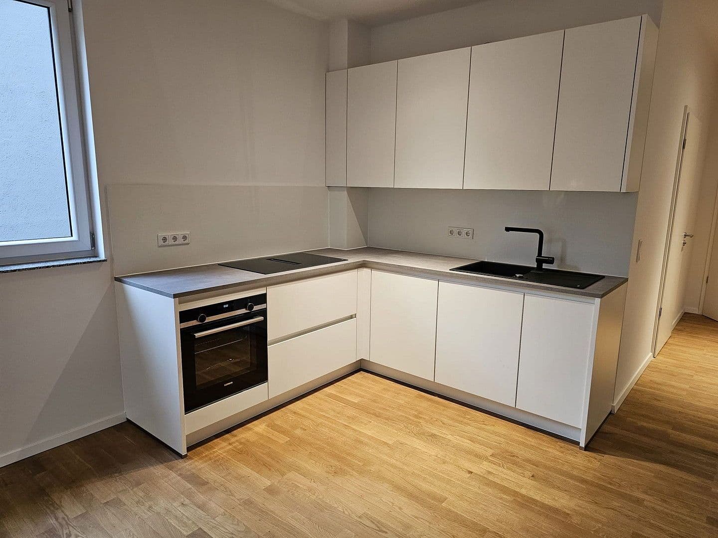 Prenájom bytu 2-izbový 77 m², Mainluststraße 13, Frankfurt am Main, Hesensko Prenájom bytu 2-izbový 77 m², Mainluststraße 13, Frankfurt am Main, Hesensko