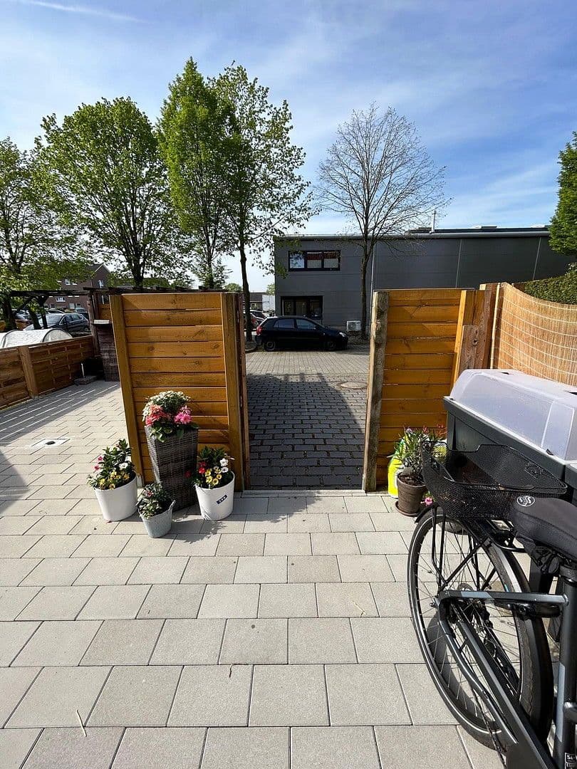 Predaj domu 233 m², pozemek 384 m², Uhlandstraße, Hörstel, Severné Porýnie - Westfálsko Predaj domu 233 m², pozemek 384 m², Uhlandstraße, Hörstel, Severné Porýnie - Westfálsko