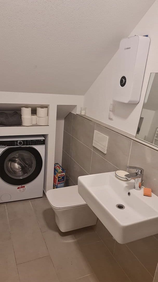 Prenájom bytu 6-izbový 20 m², Bergneustadt, Severné Porýnie - Westfálsko Prenájom bytu 6-izbový 20 m², Bergneustadt, Severné Porýnie - Westfálsko