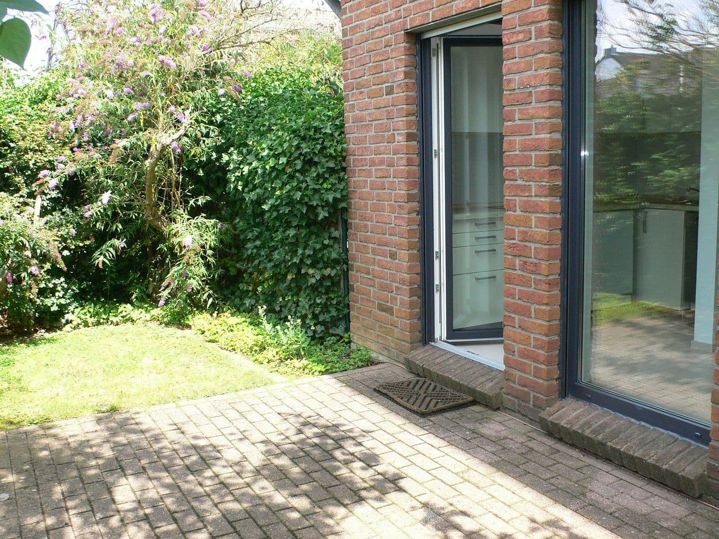 Prenájom bytu 2-izbový 56 m², Mönchengladbach, Severné Porýnie - Westfálsko Prenájom bytu 2-izbový 56 m², Mönchengladbach, Severné Porýnie - Westfálsko