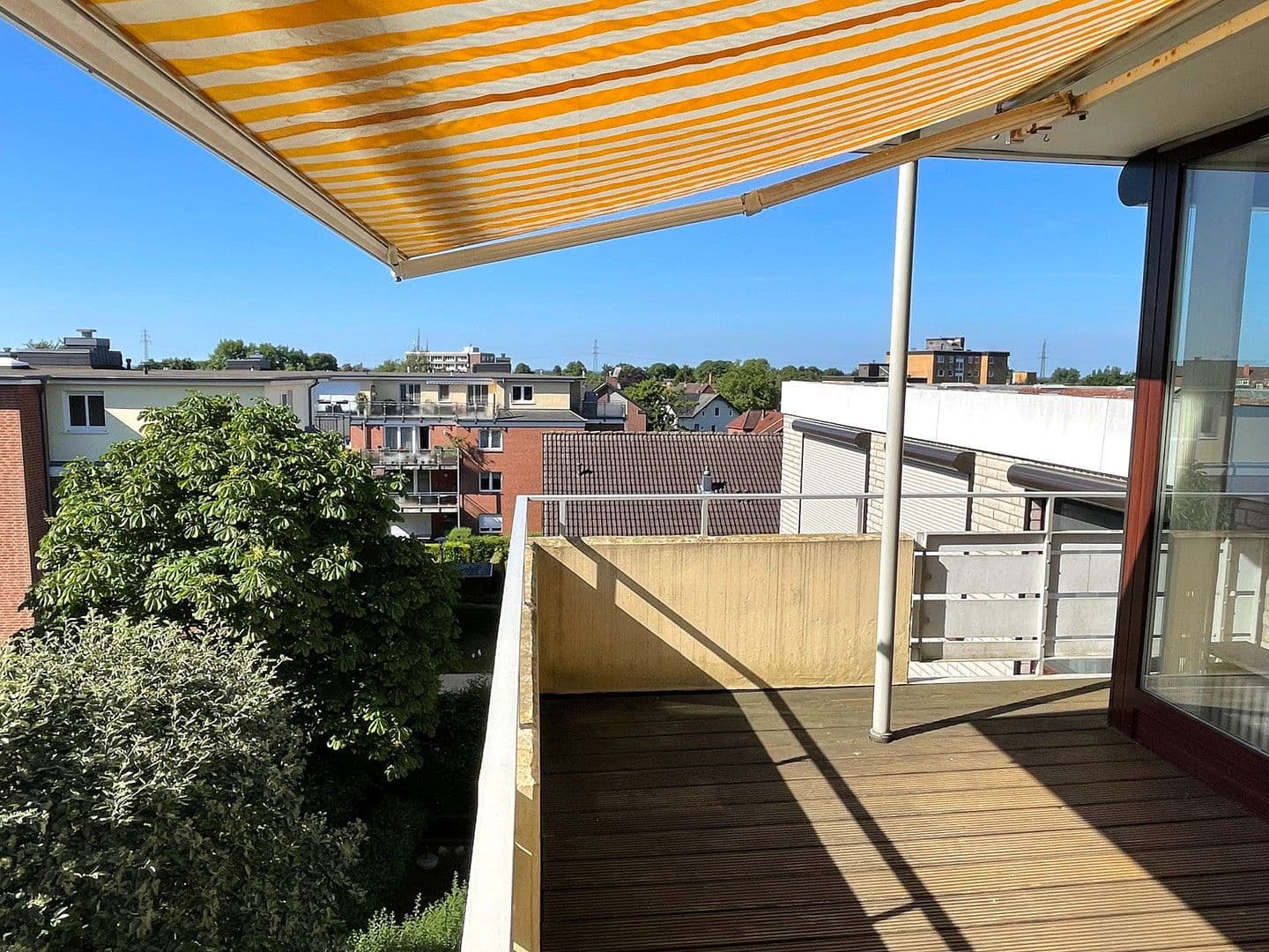 Prenájom bytu 4-izbový 96 m², Trift 5A, Geesthacht, Šlezvicko-Holštajnsko Prenájom bytu 4-izbový 96 m², Trift 5A, Geesthacht, Šlezvicko-Holštajnsko