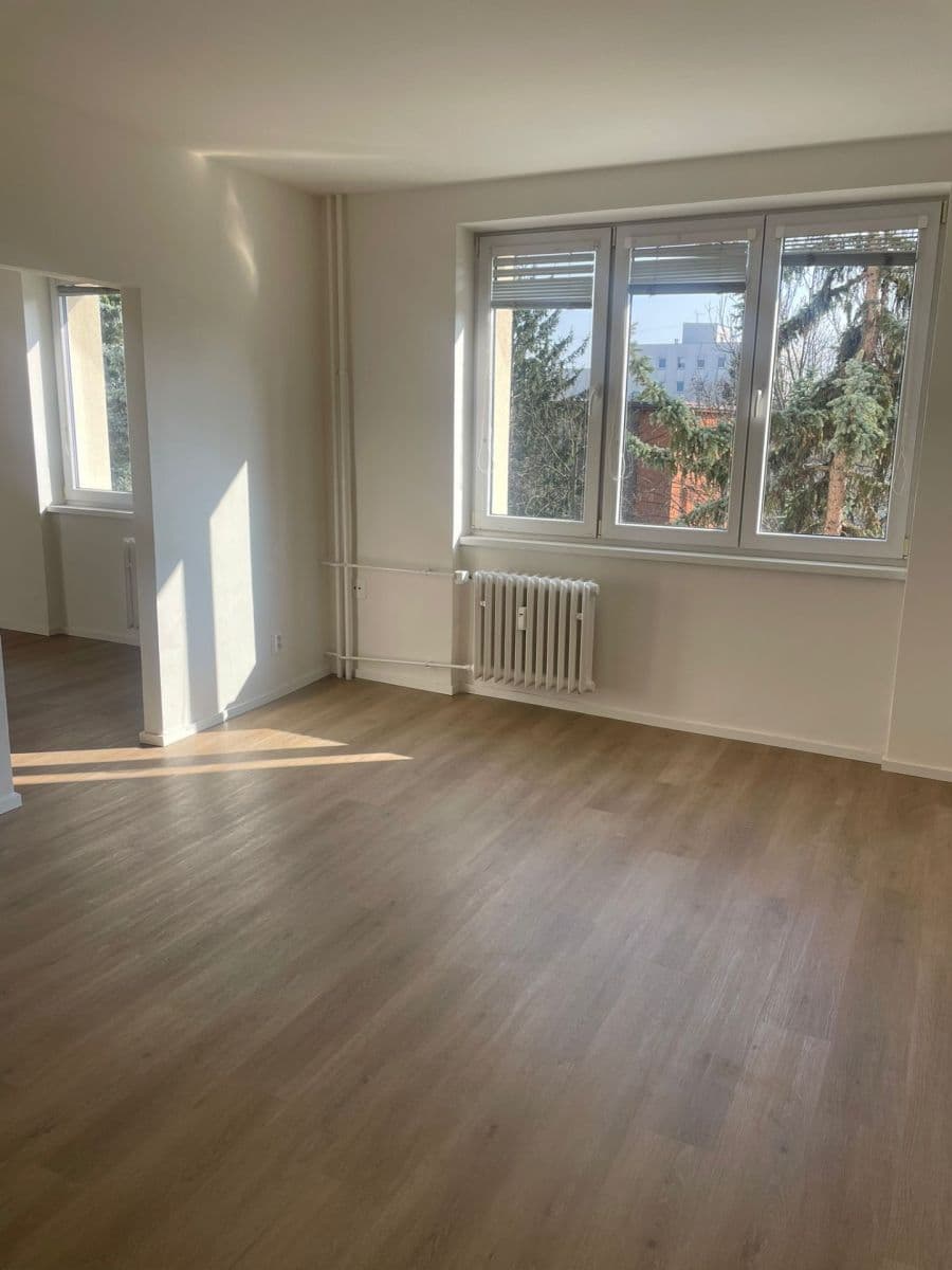 Prenájom bytu 1-izbový 36 m², Pod Lipami, Praha, Praha Prenájom bytu 1-izbový 36 m², Pod Lipami, Praha, Praha