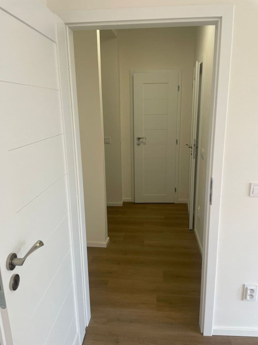 Prenájom bytu 1-izbový 36 m², Pod Lipami, Praha, Praha Prenájom bytu 1-izbový 36 m², Pod Lipami, Praha, Praha