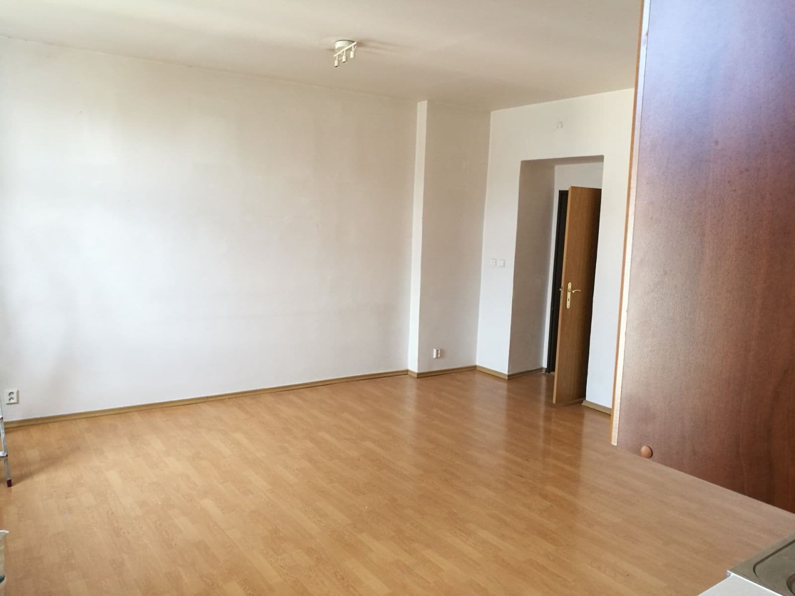 Prenájom bytu 3-izbový 78 m², Zámecká, Kuřim, Jihomoravský kraj Prenájom bytu 3-izbový 78 m², Zámecká, Kuřim, Jihomoravský kraj