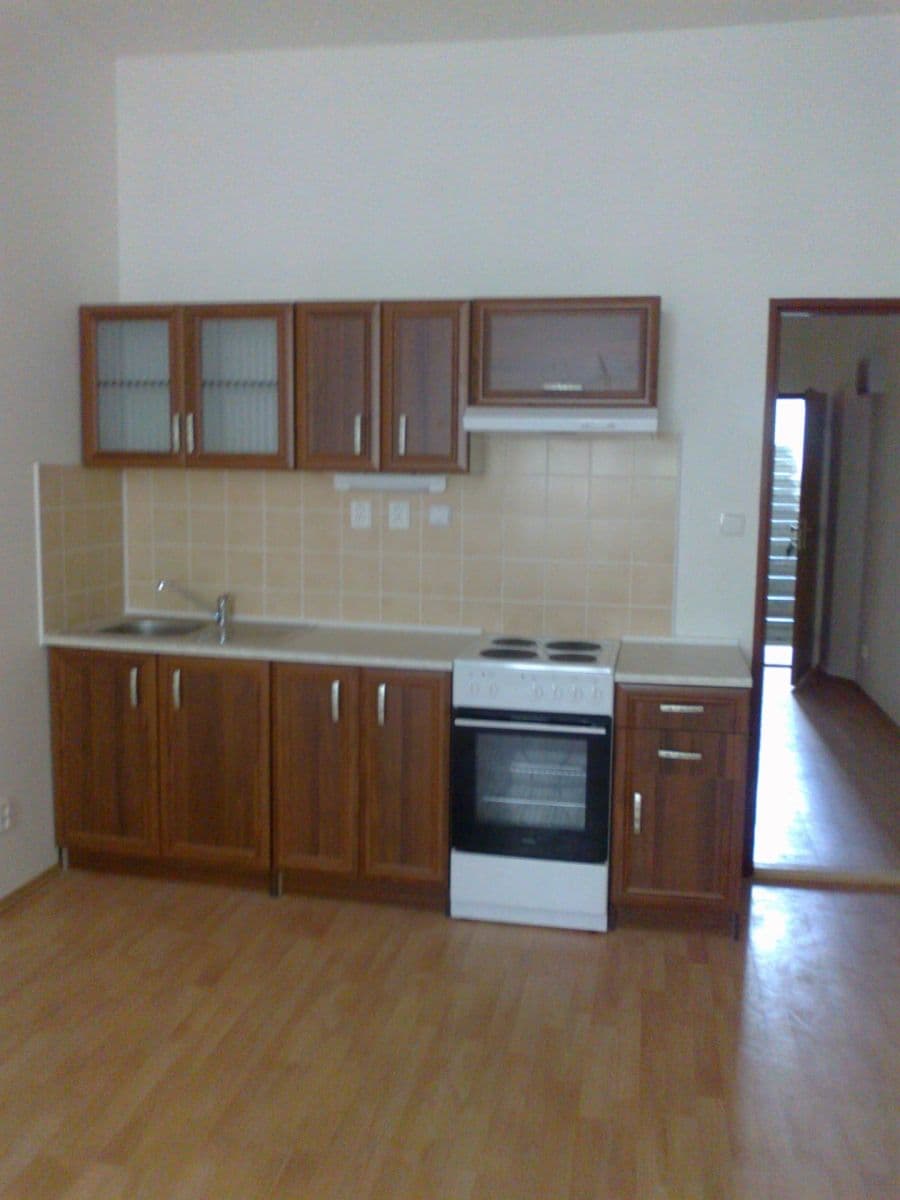 Prenájom bytu 3-izbový 78 m², Zámecká, Kuřim, Jihomoravský kraj Prenájom bytu 3-izbový 78 m², Zámecká, Kuřim, Jihomoravský kraj