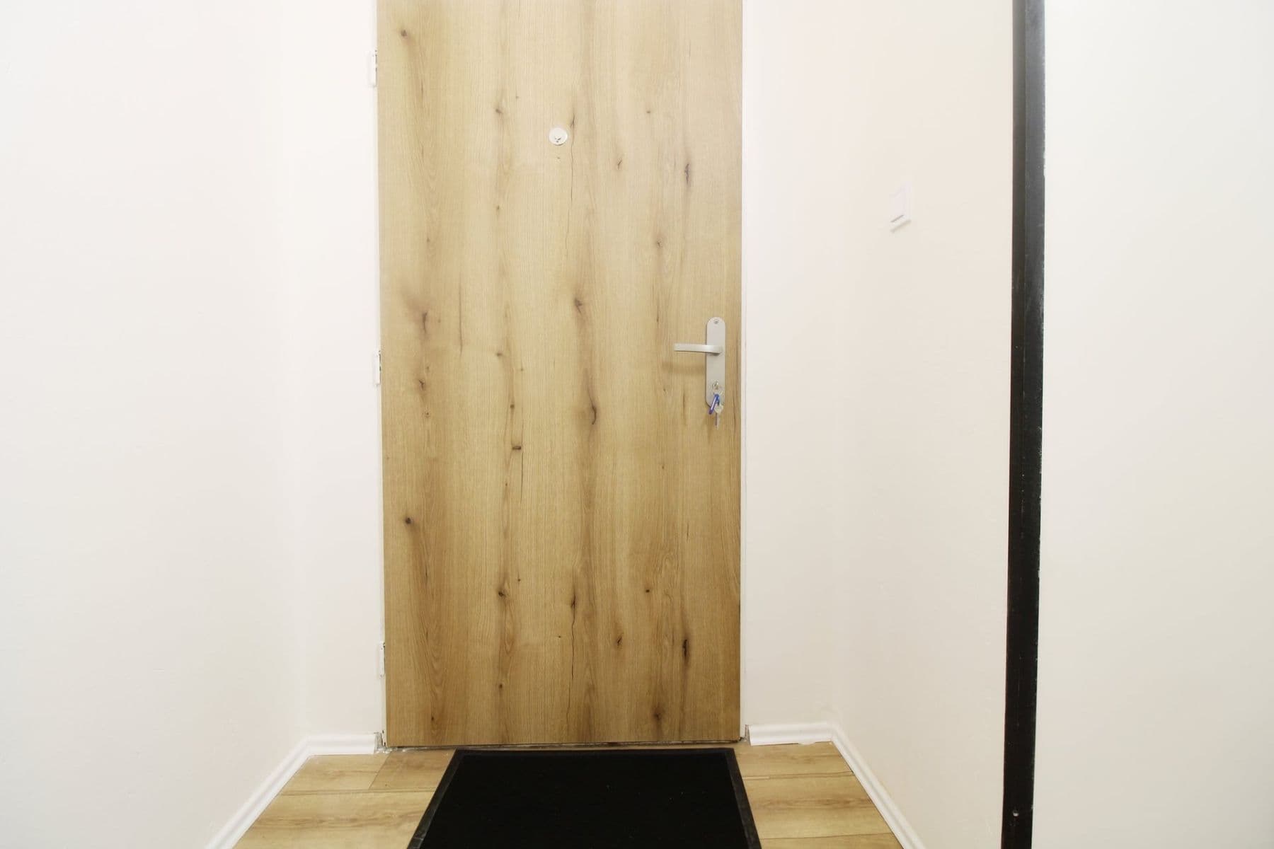 Prenájom bytu 2-izbový 75 m², Kolínská, Praha, Praha Prenájom bytu 2-izbový 75 m², Kolínská, Praha, Praha