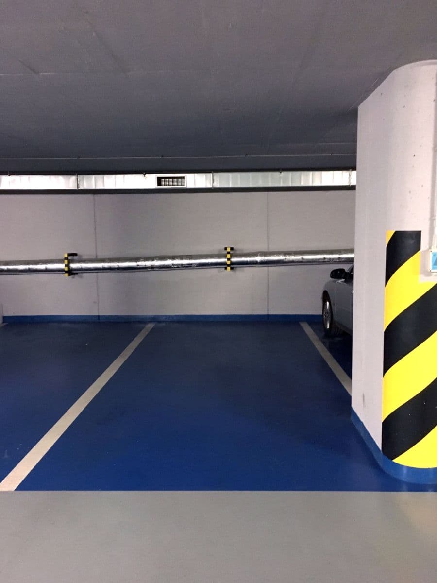 Prenájom garáže 13 m², Praha, Praha Prenájom garáže 13 m², Praha, Praha