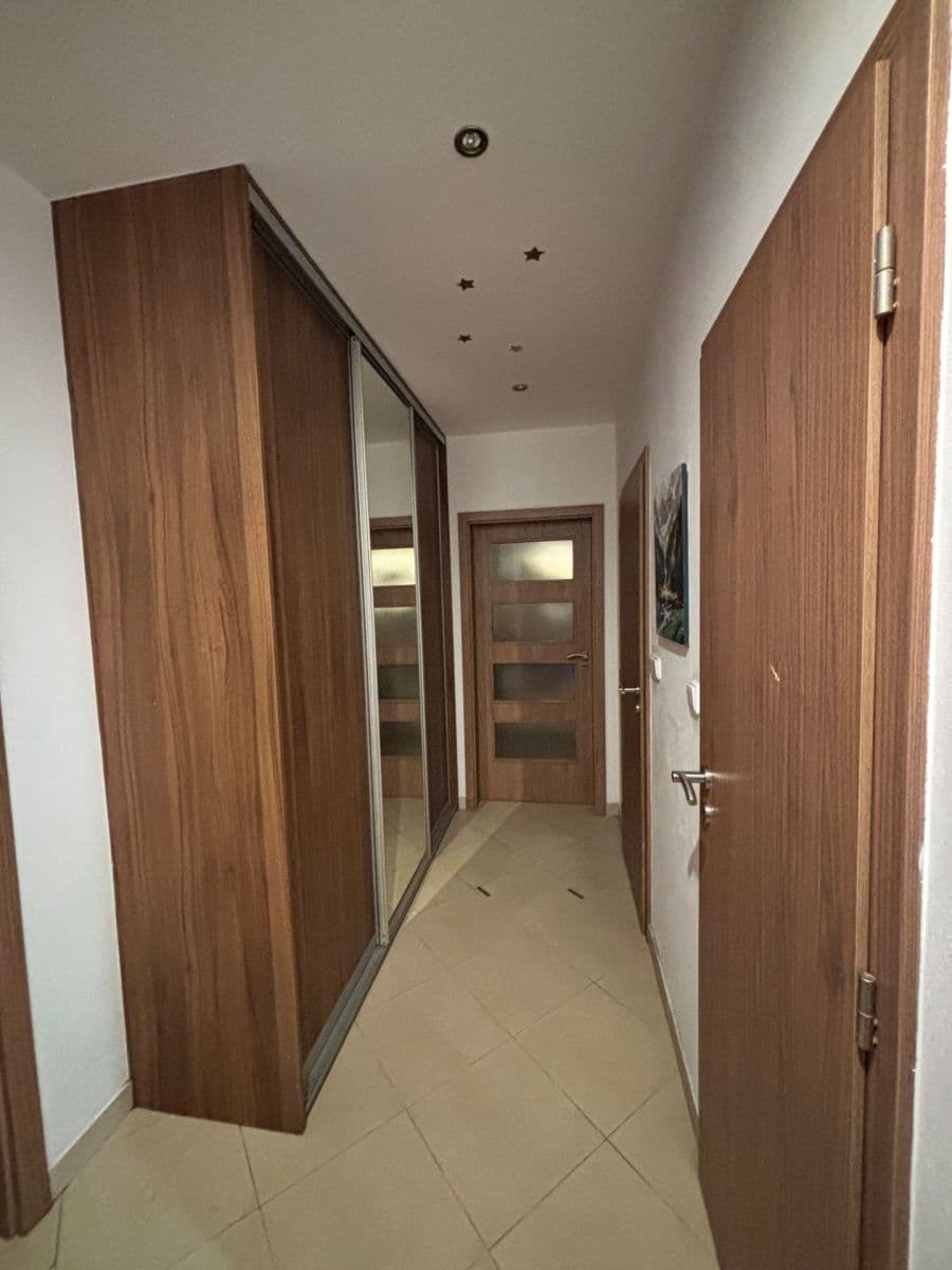 Prenájom bytu 3-izbový 80 m², U Lesíka, Tanvald, Liberecký kraj Prenájom bytu 3-izbový 80 m², U Lesíka, Tanvald, Liberecký kraj