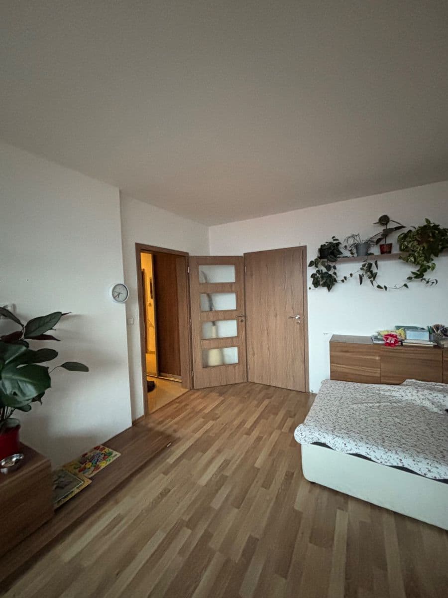 Prenájom bytu 3-izbový 80 m², U Lesíka, Tanvald, Liberecký kraj Prenájom bytu 3-izbový 80 m², U Lesíka, Tanvald, Liberecký kraj