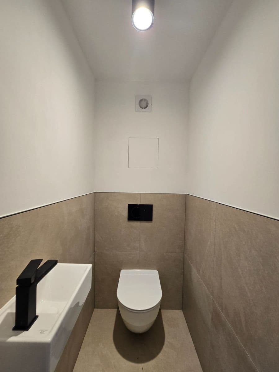 Predaj bytu 3-izbový 84 m², Ruská, Praha, Praha Predaj bytu 3-izbový 84 m², Ruská, Praha, Praha