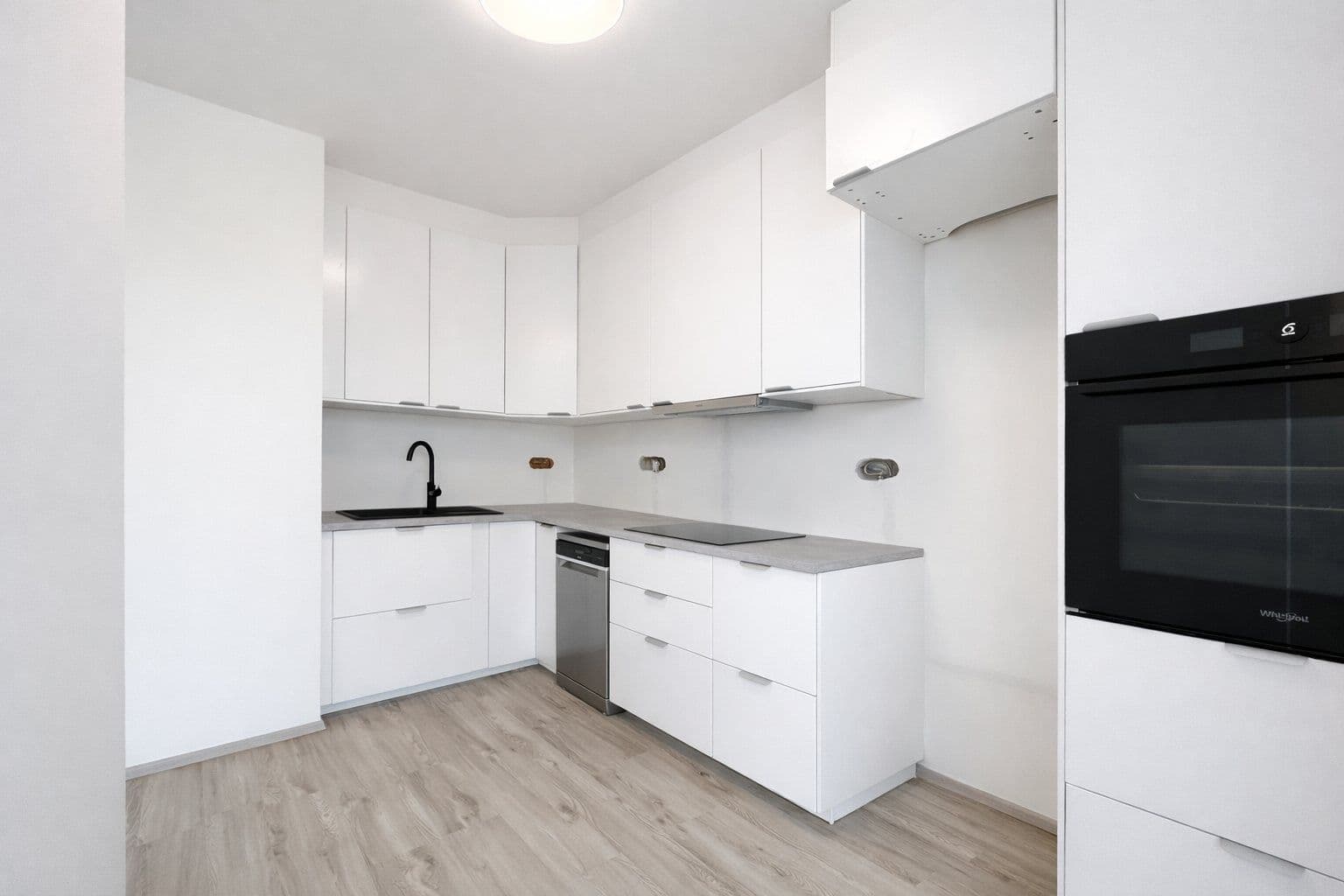 Prenájom bytu 2-izbový 45 m², Nádražní, Kralupy nad Vltavou, Středočeský kraj Prenájom bytu 2-izbový 45 m², Nádražní, Kralupy nad Vltavou, Středočeský kraj