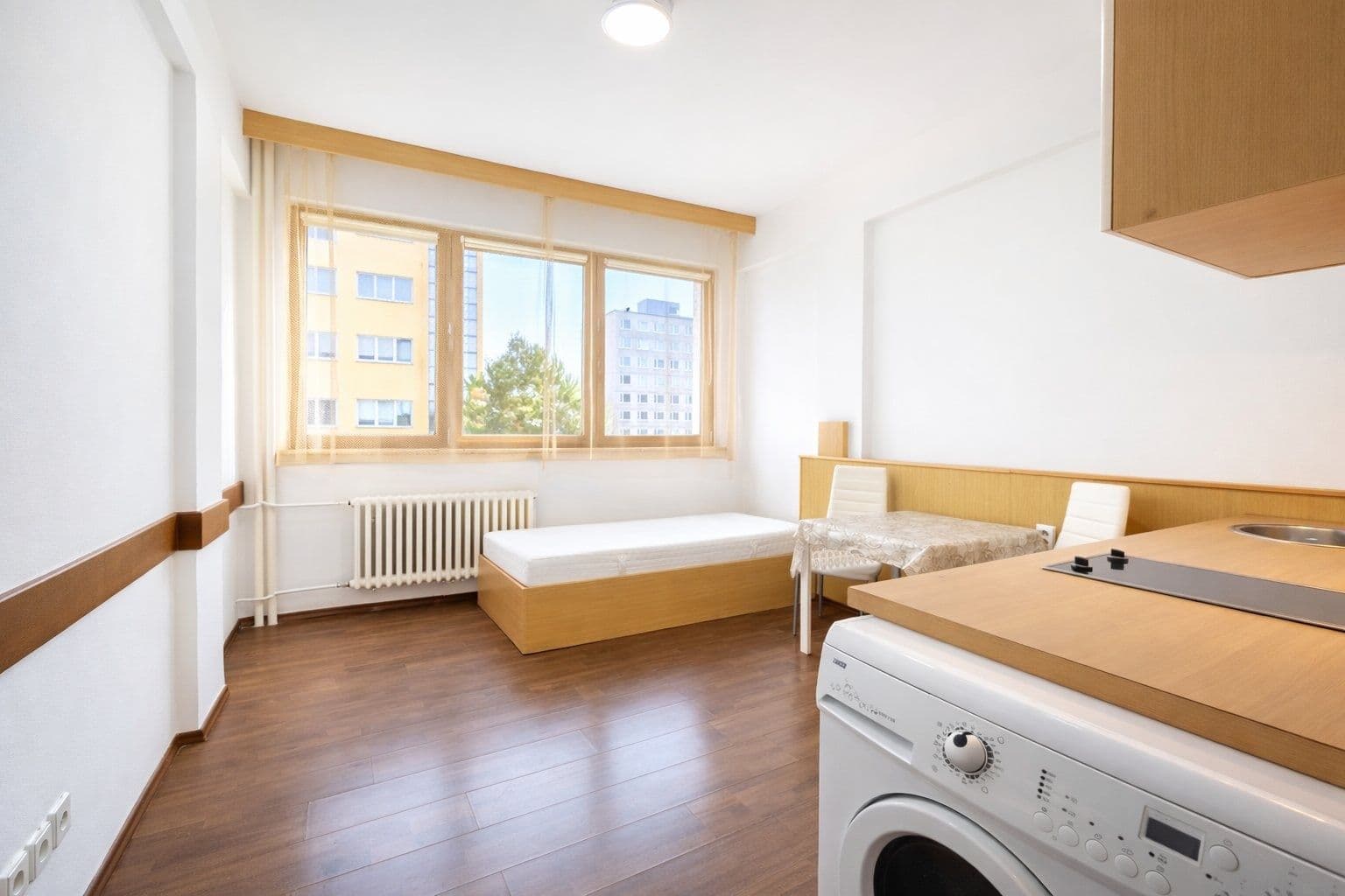 Prenájom bytu 1-izbový 20 m², Na okruhu, Praha, Praha Prenájom bytu 1-izbový 20 m², Na okruhu, Praha, Praha