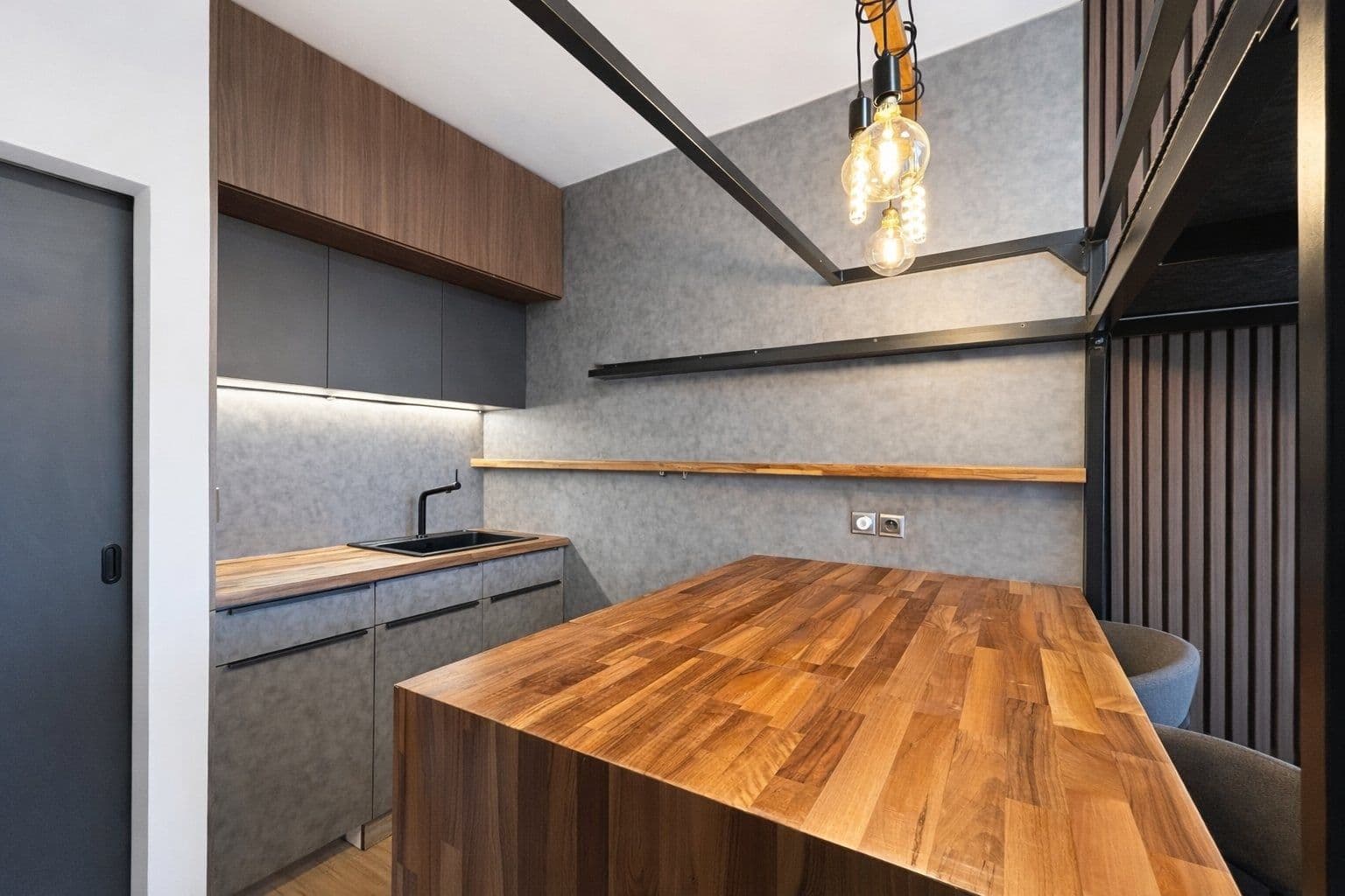 Prenájom bytu 1-izbový 28 m², Peroutkova, Praha, Praha Prenájom bytu 1-izbový 28 m², Peroutkova, Praha, Praha