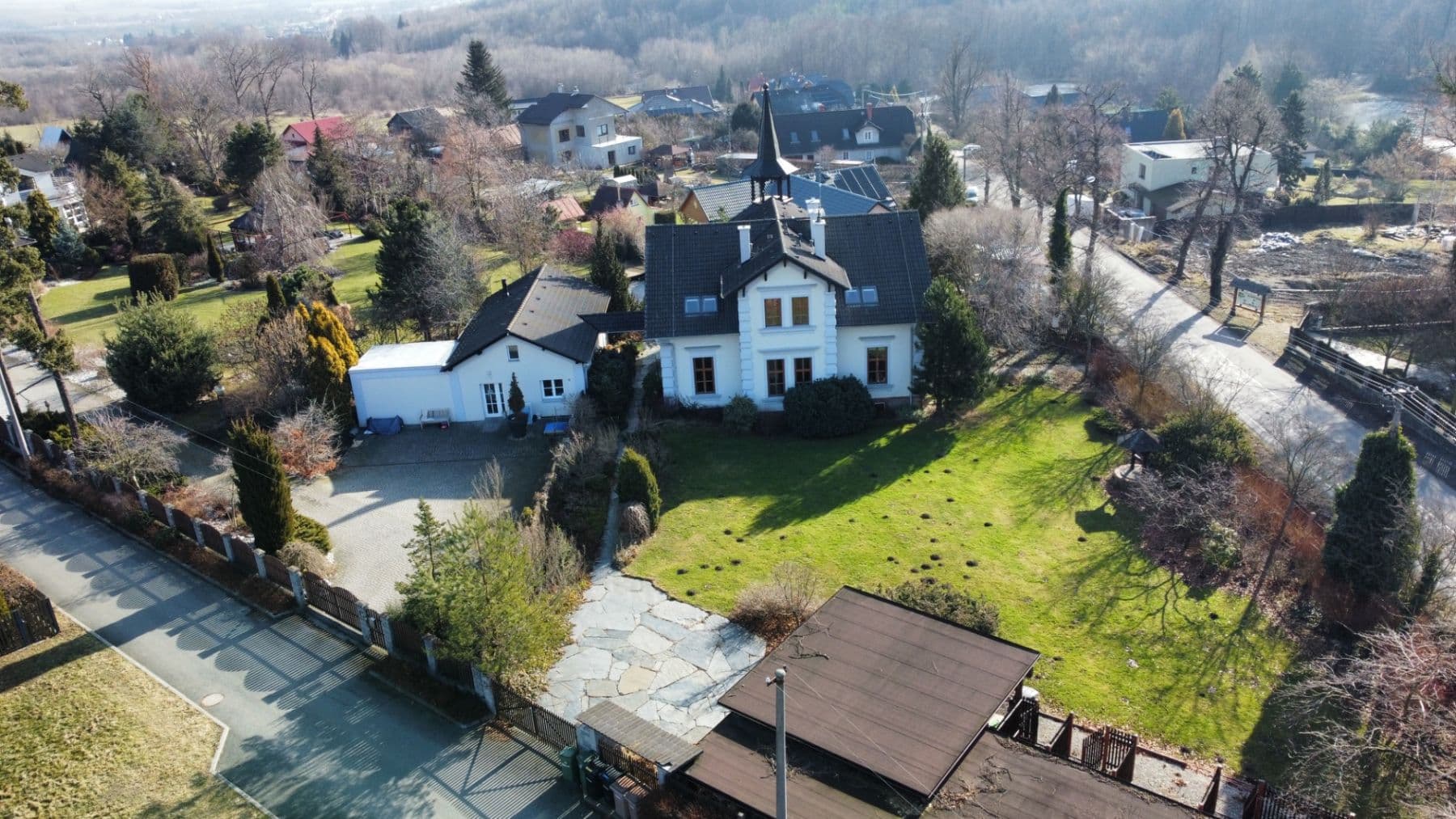 Predaj domu 287 m², pozemek 1.900 m², Ježník, Krnov, Moravskoslezský kraj Predaj domu 287 m², pozemek 1.900 m², Ježník, Krnov, Moravskoslezský kraj