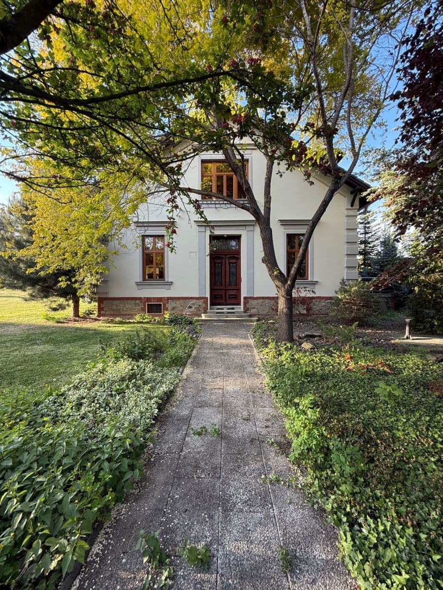 Predaj domu 287 m², pozemek 1.900 m², Ježník, Krnov, Moravskoslezský kraj Predaj domu 287 m², pozemek 1.900 m², Ježník, Krnov, Moravskoslezský kraj