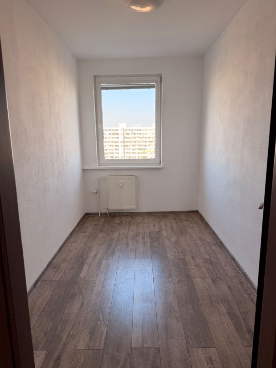 Prenájom bytu 3-izbový 77 m², Holíčska, Petržalka, Bratislavský kraj Prenájom bytu 3-izbový 77 m², Holíčska, Petržalka, Bratislavský kraj