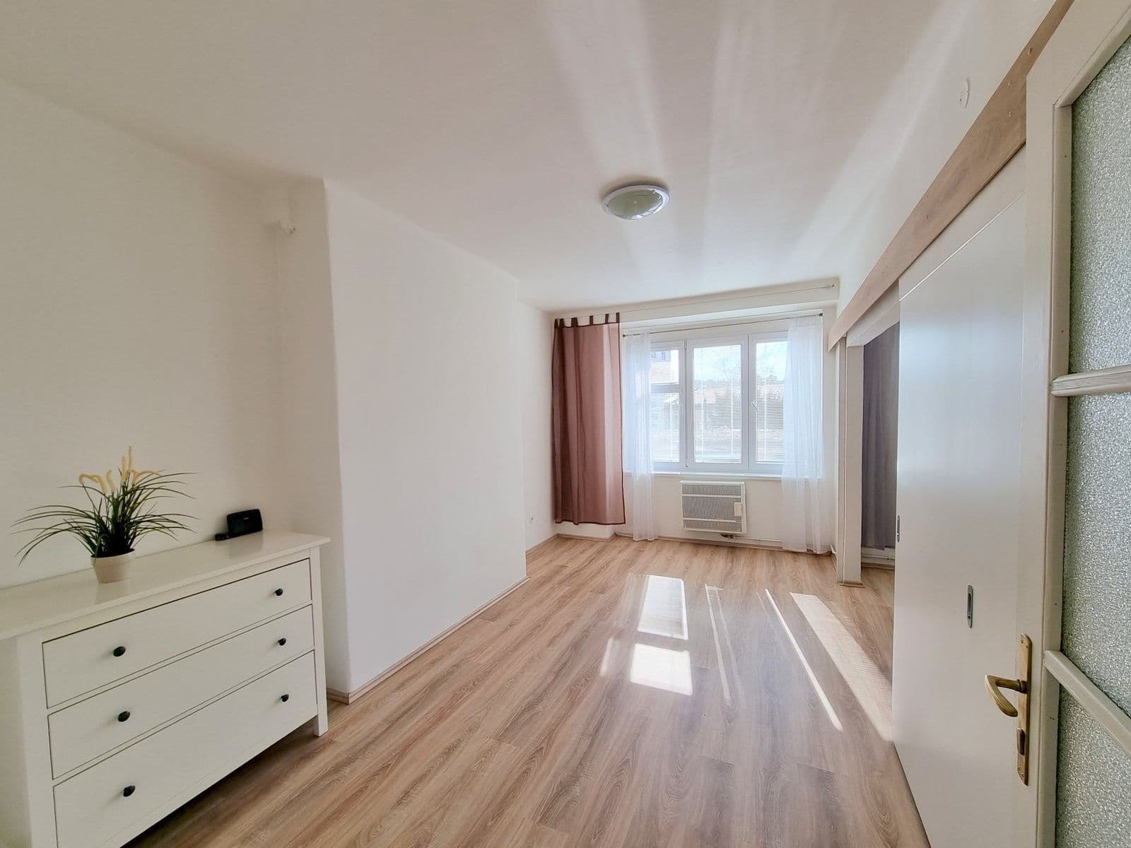 Prenájom bytu 2-izbový 49 m², Levá, Praha, Praha Prenájom bytu 2-izbový 49 m², Levá, Praha, Praha