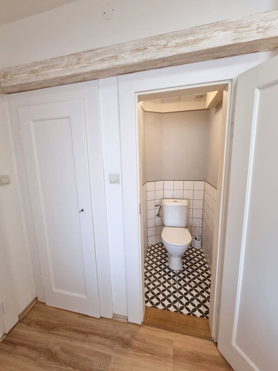 Prenájom bytu 2-izbový 49 m², Levá, Praha, Praha Prenájom bytu 2-izbový 49 m², Levá, Praha, Praha