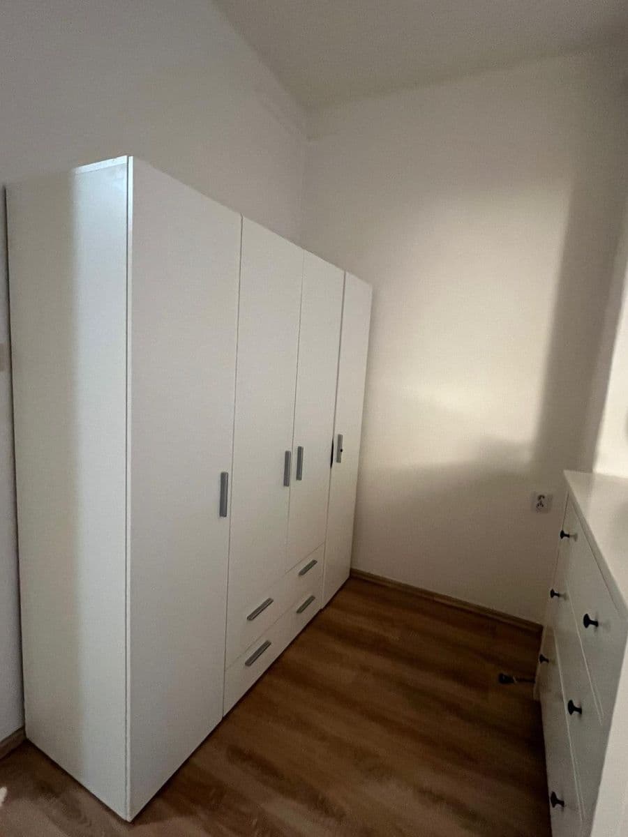 Prenájom bytu 2-izbový 49 m², Levá, Praha, Praha Prenájom bytu 2-izbový 49 m², Levá, Praha, Praha