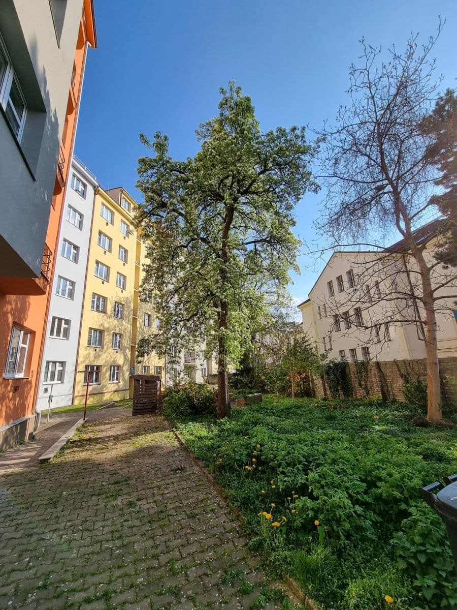 Prenájom bytu 2-izbový 49 m², Levá, Praha, Praha Prenájom bytu 2-izbový 49 m², Levá, Praha, Praha