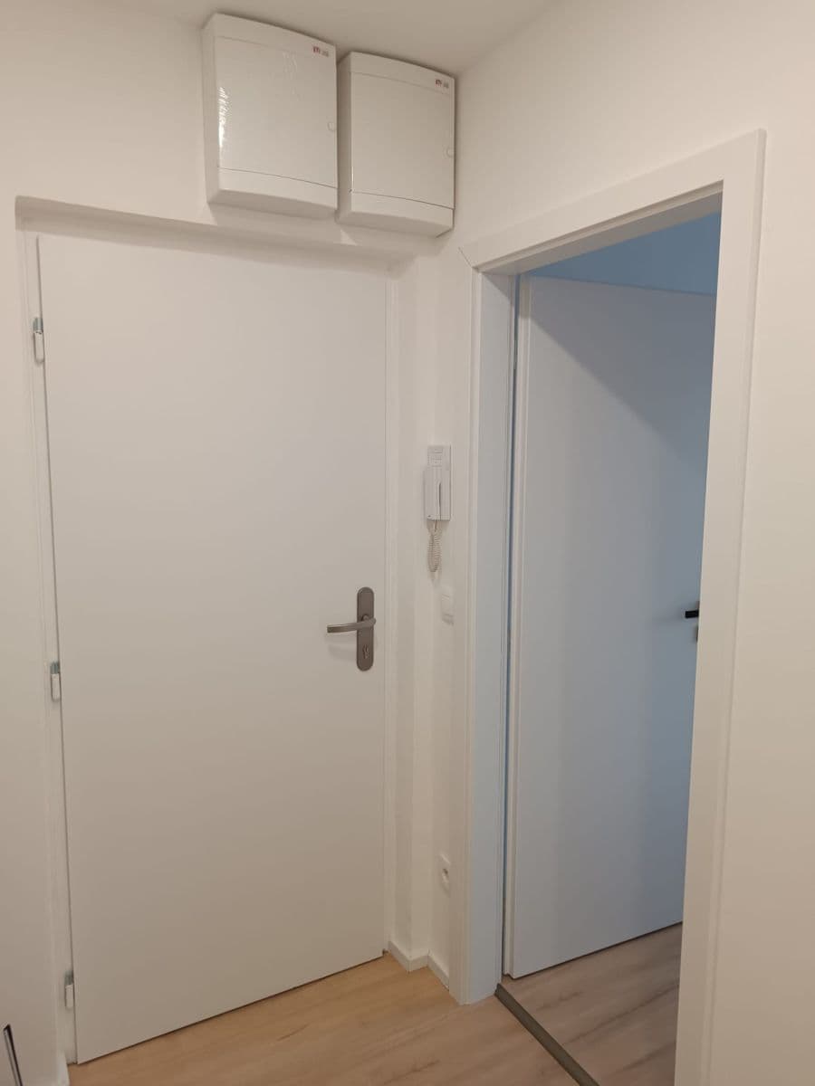 Predaj bytu 2-izbový 58 m², Souběžná, Brno, Jihomoravský kraj Predaj bytu 2-izbový 58 m², Souběžná, Brno, Jihomoravský kraj