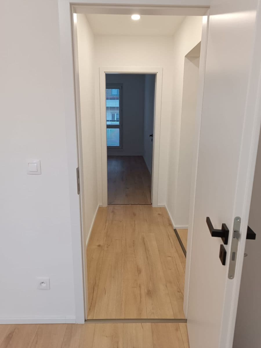Predaj bytu 2-izbový 58 m², Souběžná, Brno, Jihomoravský kraj Predaj bytu 2-izbový 58 m², Souběžná, Brno, Jihomoravský kraj
