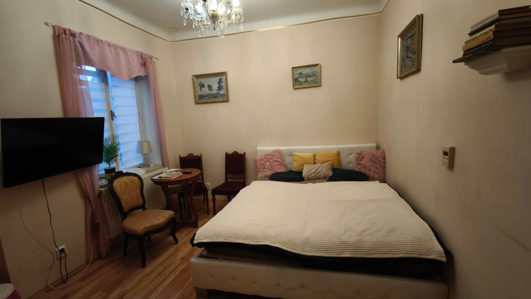 Prenájom bytu 1-izbový 26 m², Ve Smečkách, Praha, Praha Prenájom bytu 1-izbový 26 m², Ve Smečkách, Praha, Praha