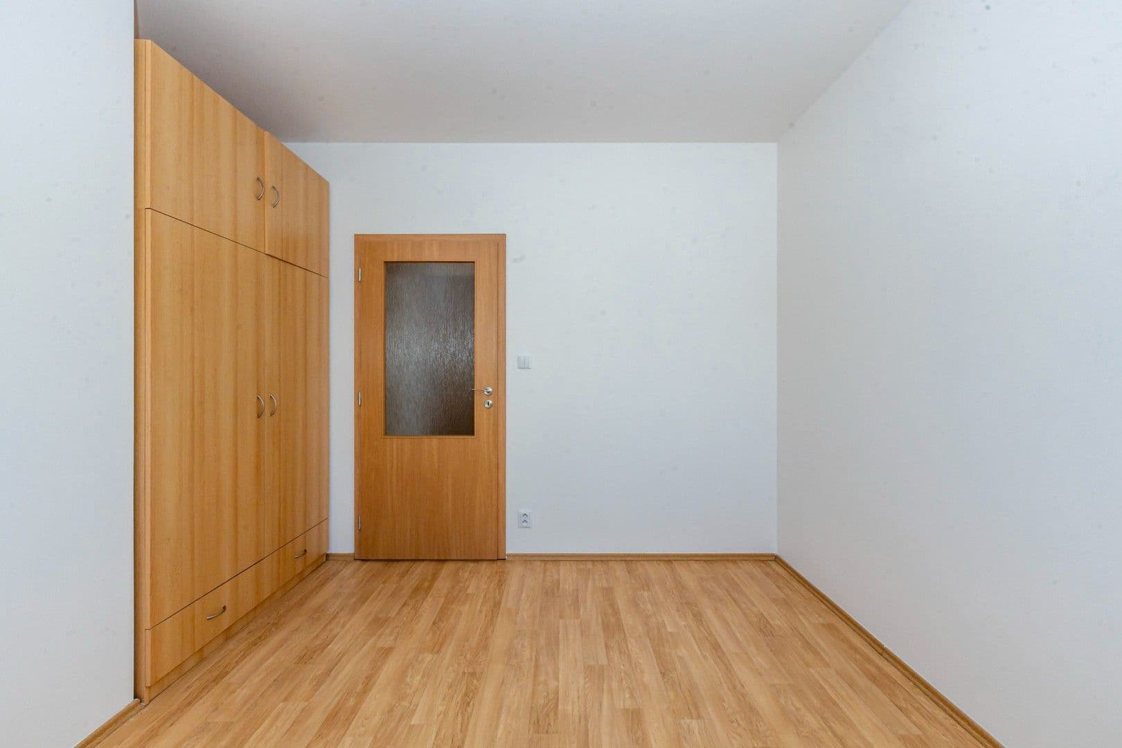 Prenájom bytu 2-izbový 38 m², Českodubská, Praha, Praha Prenájom bytu 2-izbový 38 m², Českodubská, Praha, Praha