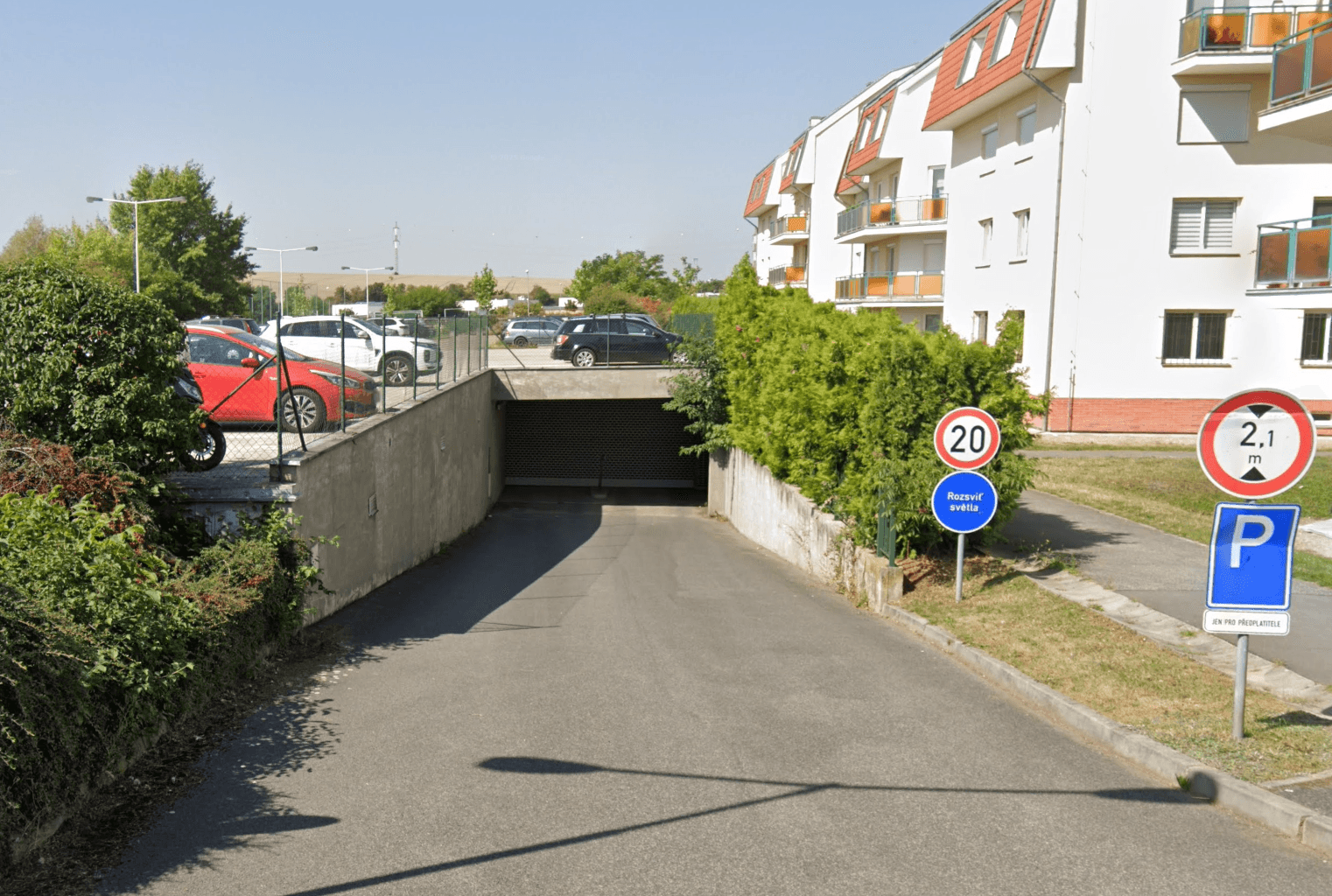 Prenájom garáže 14 m², Praha, Praha Prenájom garáže 14 m², Praha, Praha