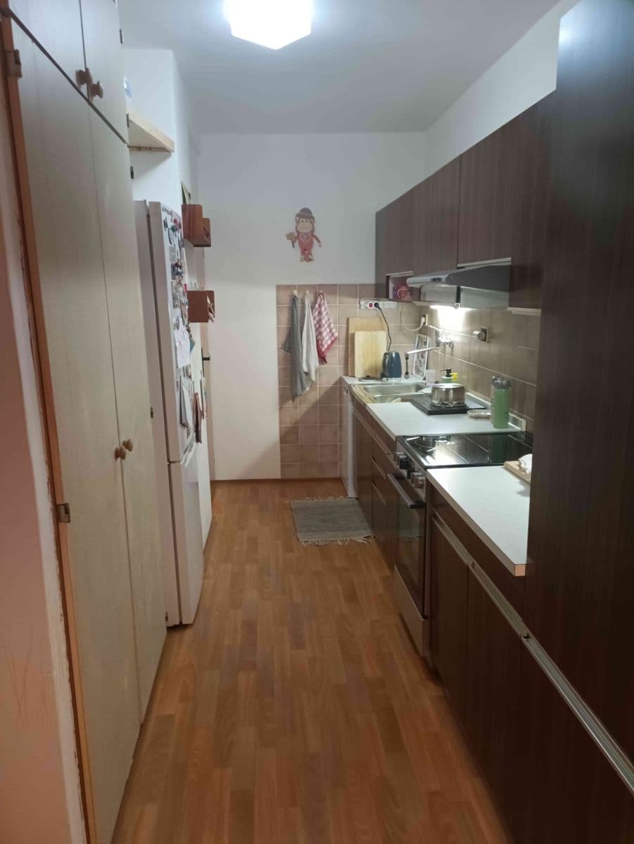 Prenájom bytu 3-izbový 74 m², U Strže, Praha, Praha Prenájom bytu 3-izbový 74 m², U Strže, Praha, Praha