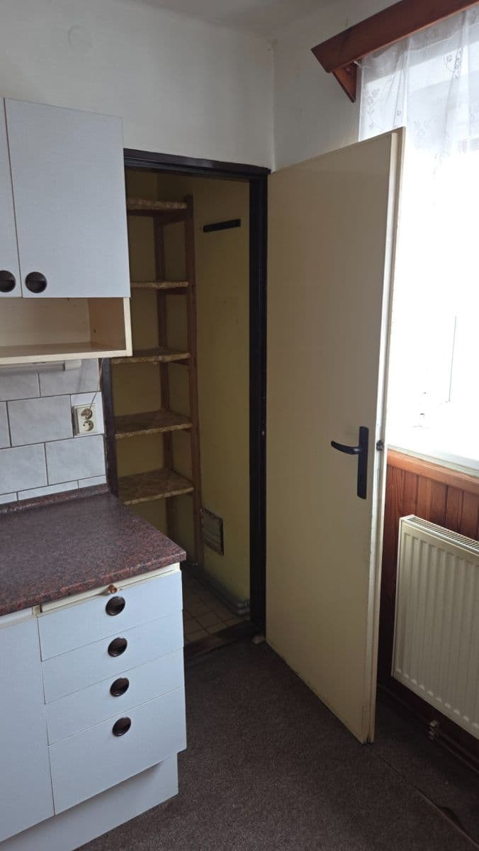 Predaj bytu 2-izbový 64 m², Nádražní, Žlutice, Karlovarský kraj Predaj bytu 2-izbový 64 m², Nádražní, Žlutice, Karlovarský kraj