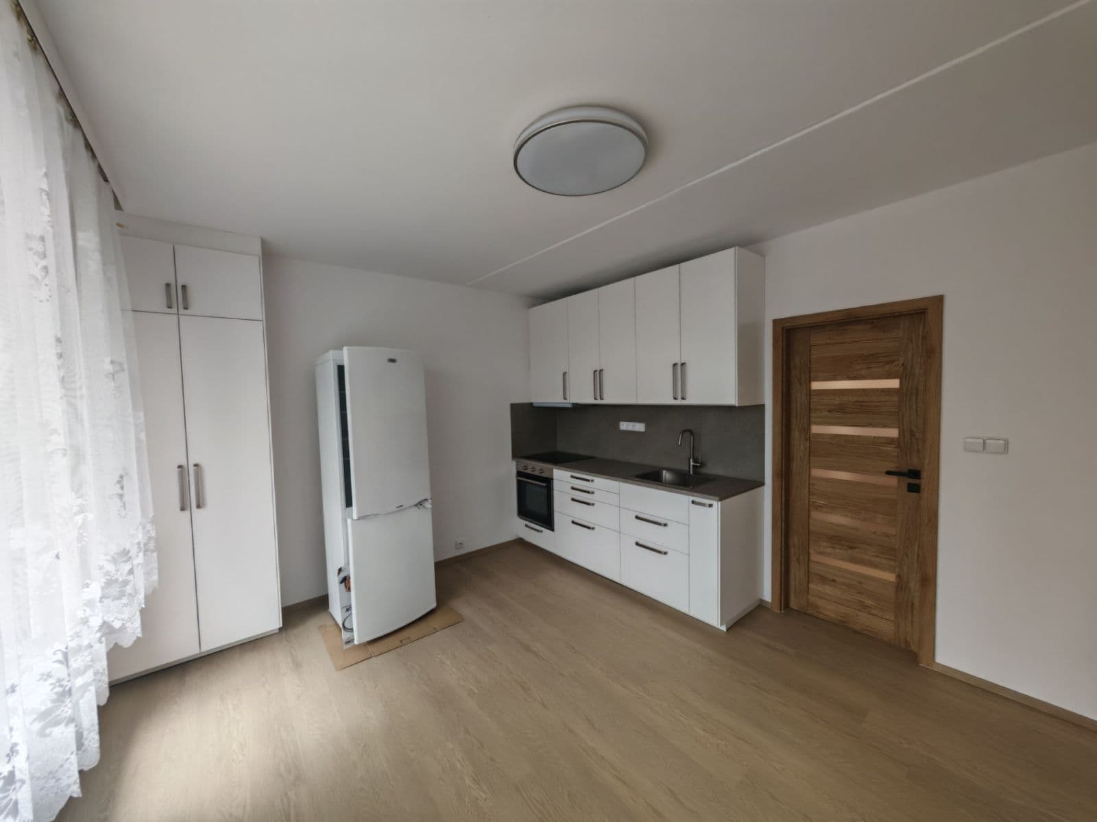 Prenájom bytu 1-izbový 27 m², Komenského, Plzeň, Plzeňský kraj Prenájom bytu 1-izbový 27 m², Komenského, Plzeň, Plzeňský kraj