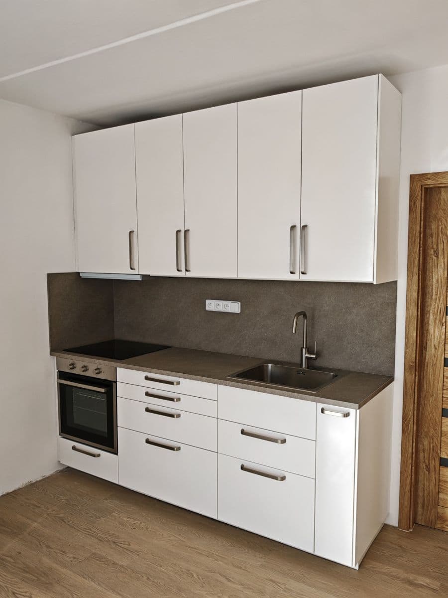 Prenájom bytu 1-izbový 27 m², Komenského, Plzeň, Plzeňský kraj Prenájom bytu 1-izbový 27 m², Komenského, Plzeň, Plzeňský kraj