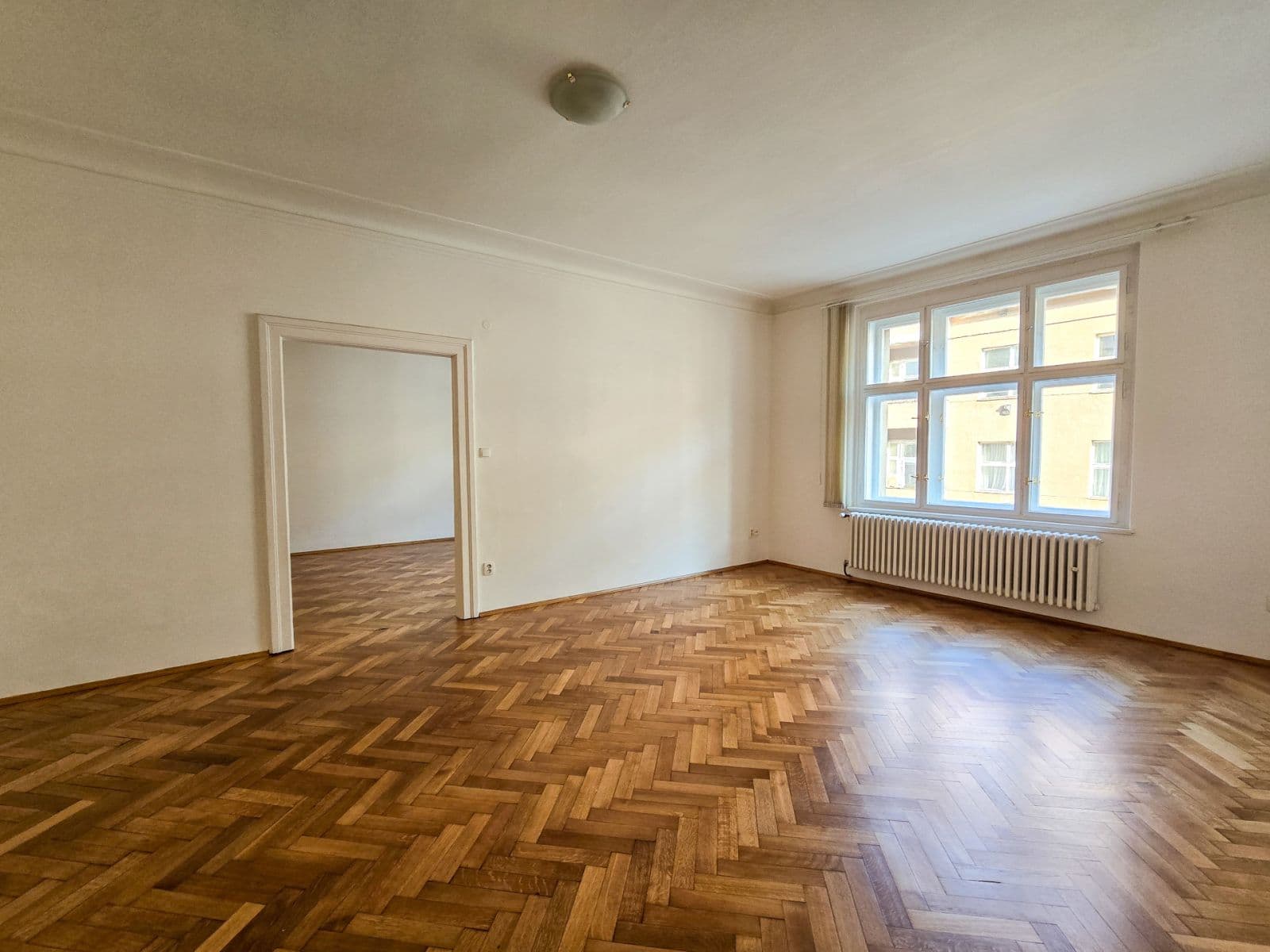 Prenájom bytu 5-izbový 175 m², Na Hutích, Praha, Praha Prenájom bytu 5-izbový 175 m², Na Hutích, Praha, Praha