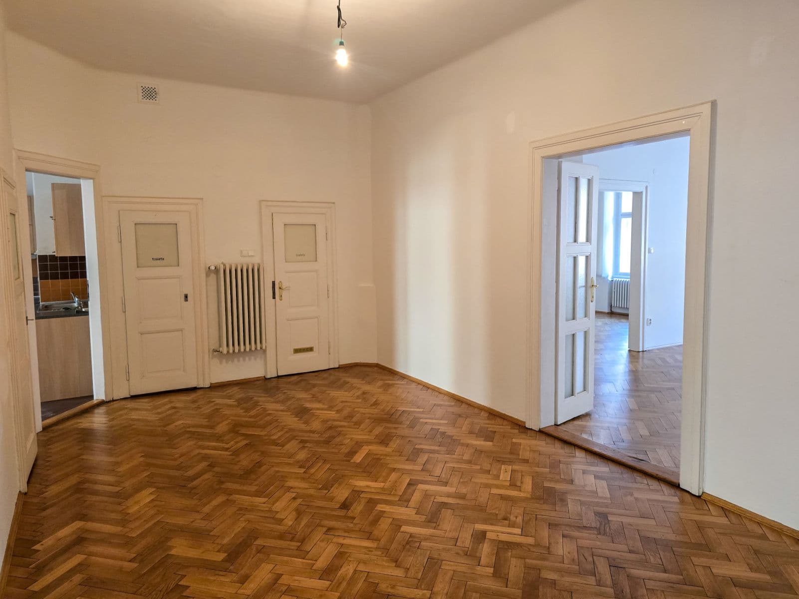 Prenájom bytu 5-izbový 175 m², Na Hutích, Praha, Praha Prenájom bytu 5-izbový 175 m², Na Hutích, Praha, Praha